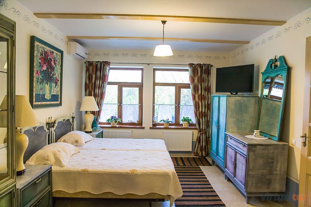 Resedinta Rotundu Bed & Breakfast Butuceny Exterior photo