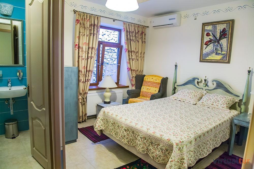 Resedinta Rotundu Bed & Breakfast Butuceny Exterior photo