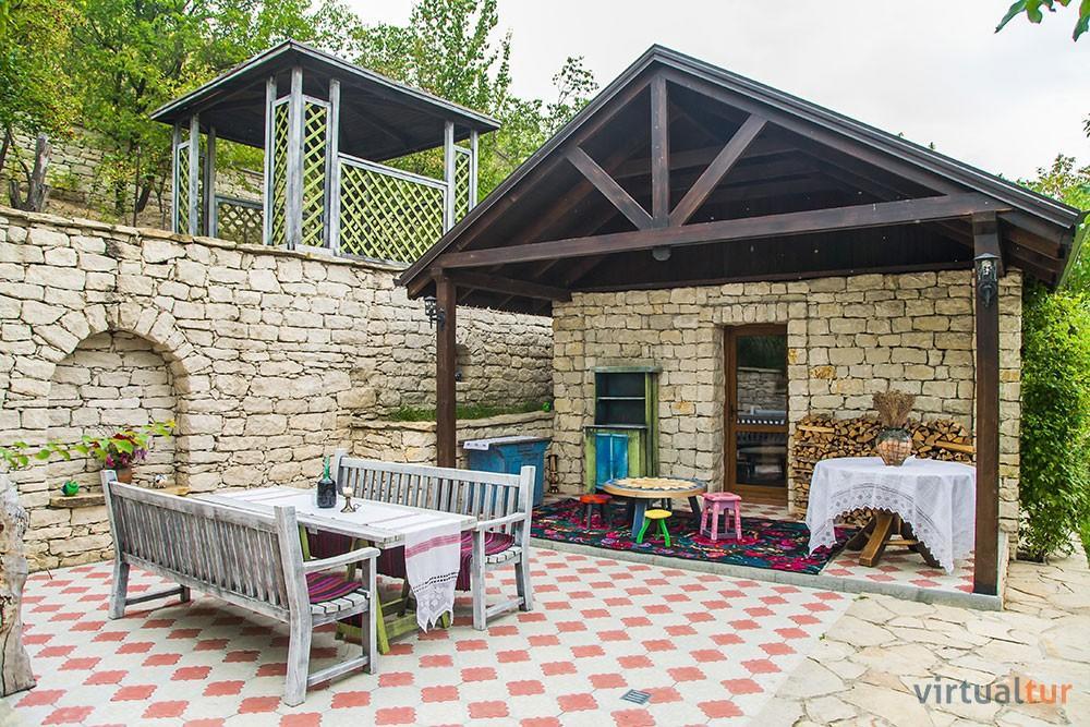 Resedinta Rotundu Bed & Breakfast Butuceny Exterior photo