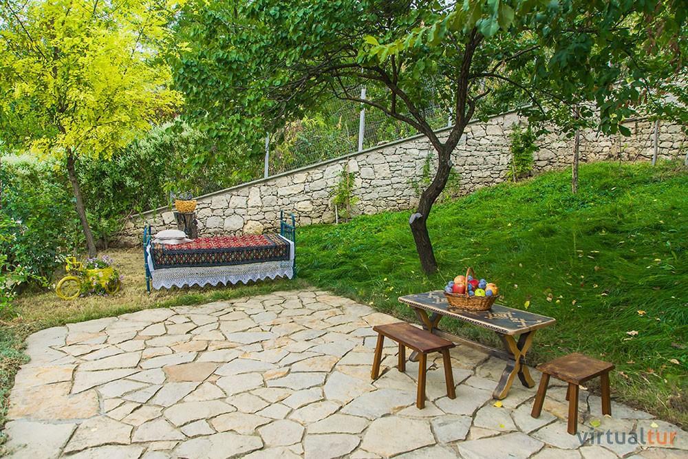 Resedinta Rotundu Bed & Breakfast Butuceny Exterior photo